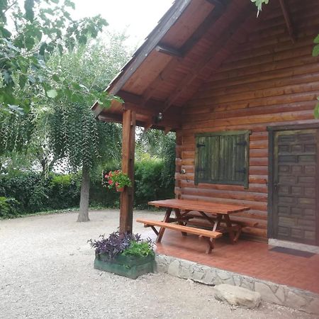 Cabaña de Madera la Encina Burunchel Exterior foto