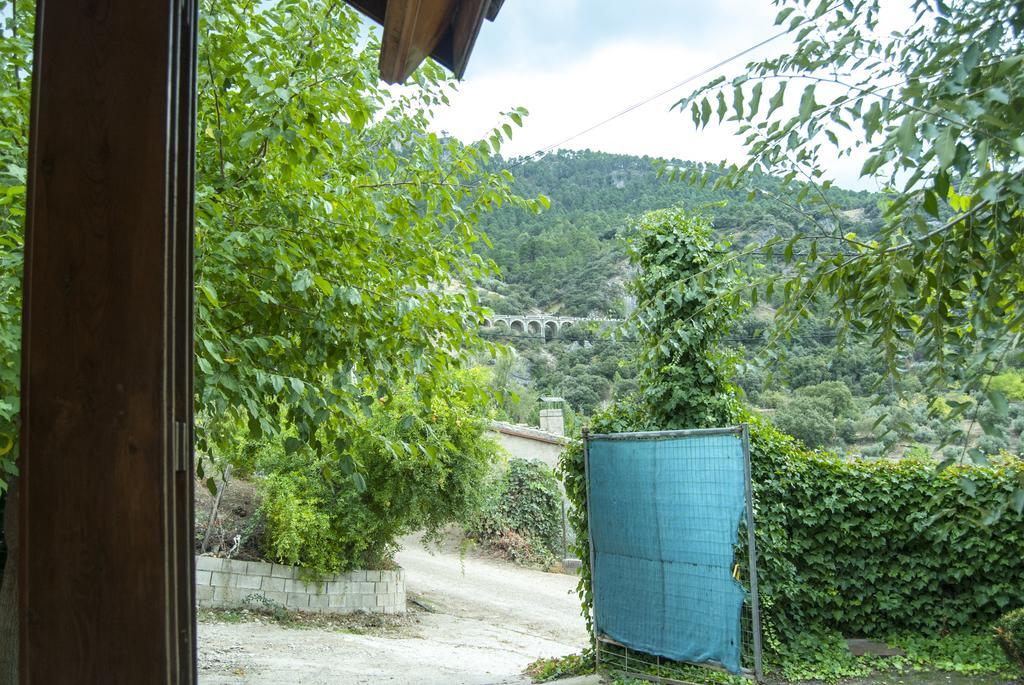 Cabaña de Madera la Encina Burunchel Exterior foto