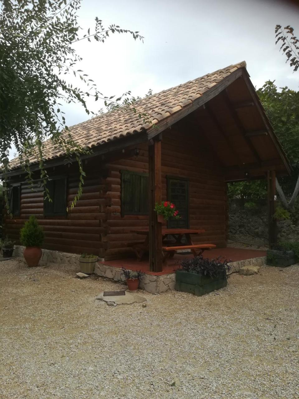 Cabaña de Madera la Encina Burunchel Exterior foto